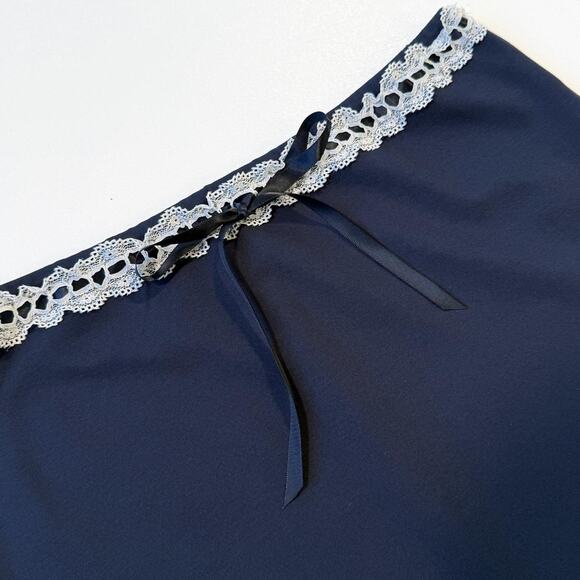 Lace Trim Satin Bow Stretchy Mini Skirt - Picture 3 of 4